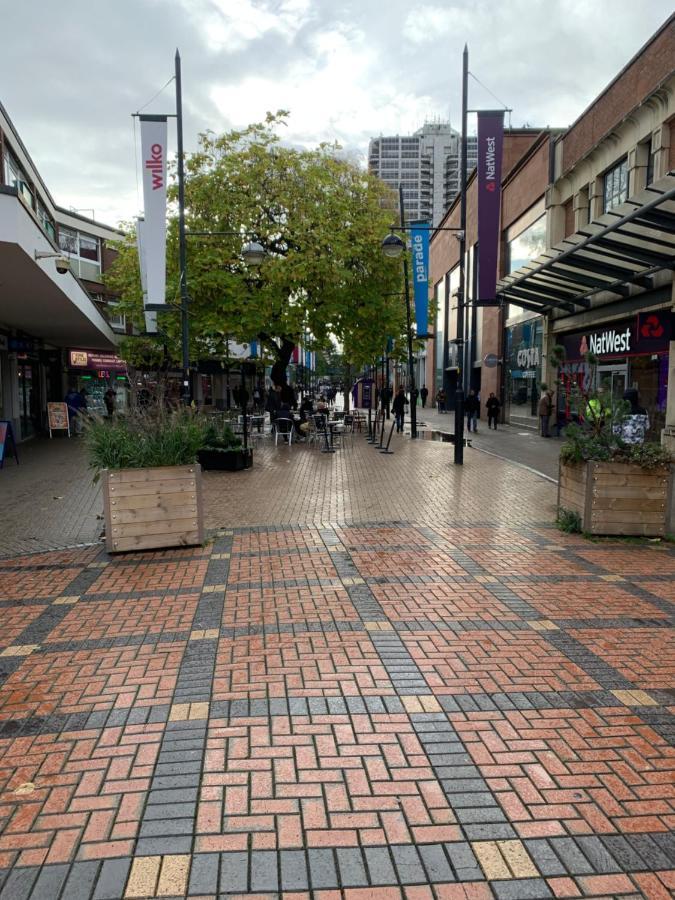 Luxury Panoramic Balcony Swindon Central Dış mekan fotoğraf