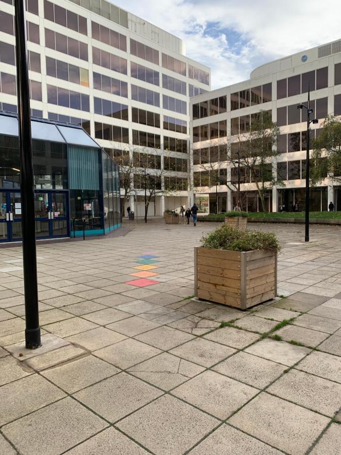 Luxury Panoramic Balcony Swindon Central Dış mekan fotoğraf