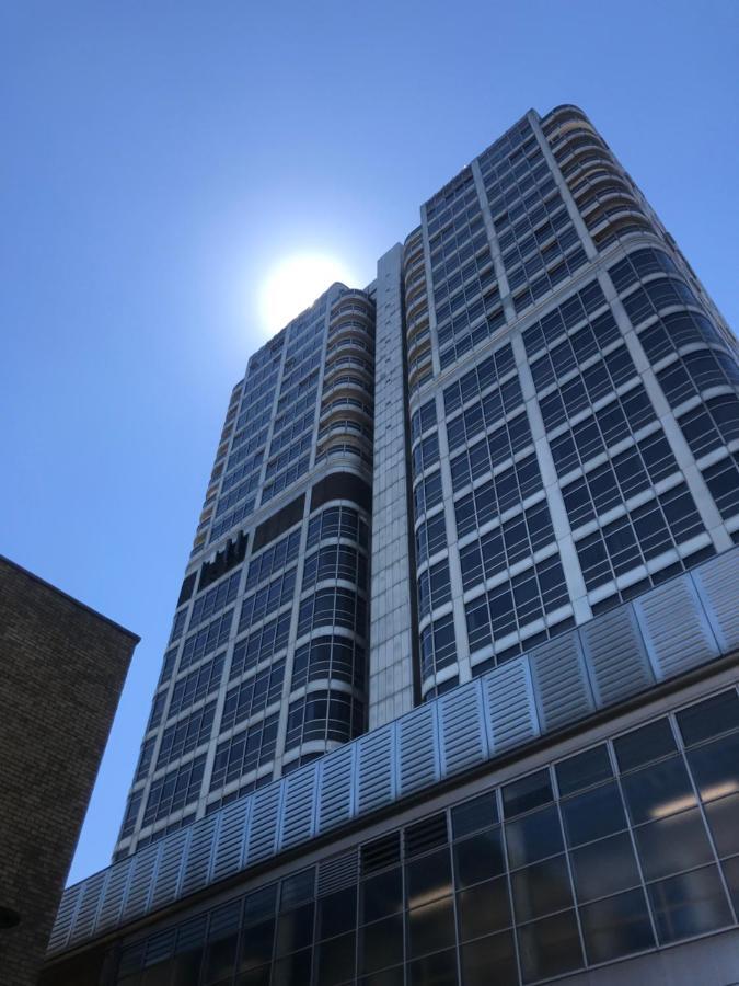 Luxury Panoramic Balcony Swindon Central Dış mekan fotoğraf